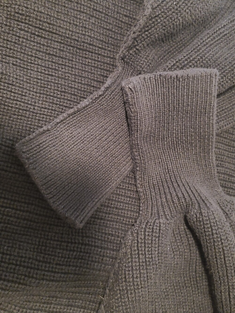 Aerie Cotton Oversized Black Cable Knit Sweater Size M - Picture 9 of 9